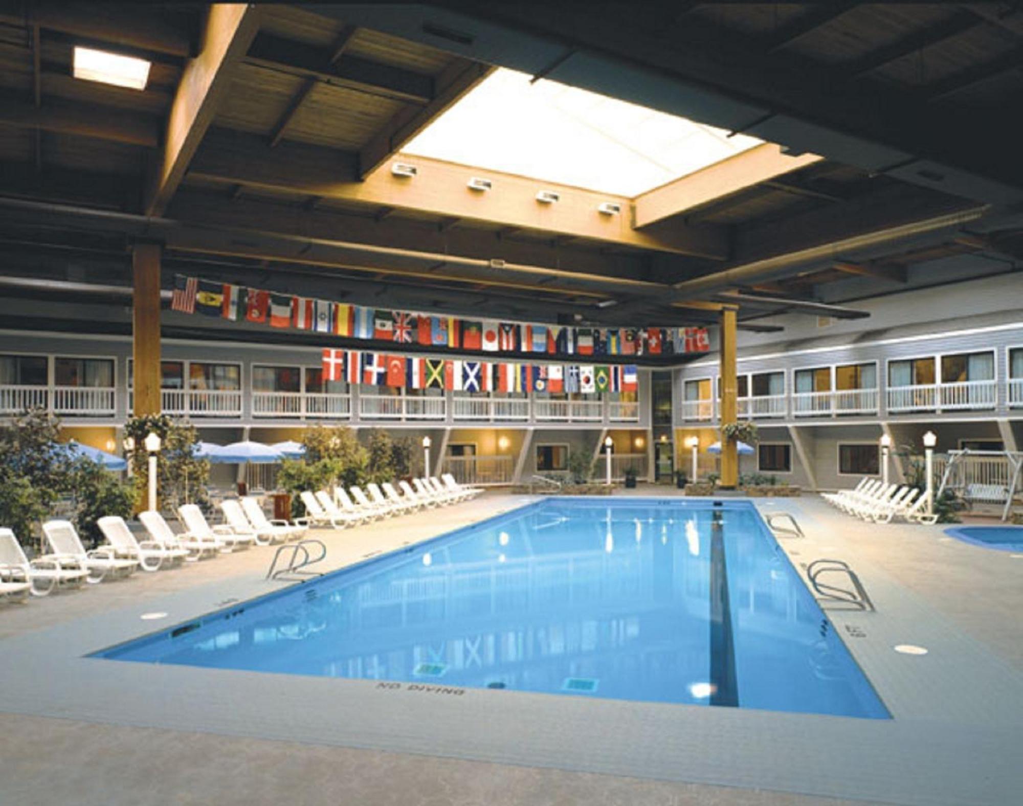 The Cove At Yarmouth Hotel Уест Ярмут Екстериор снимка